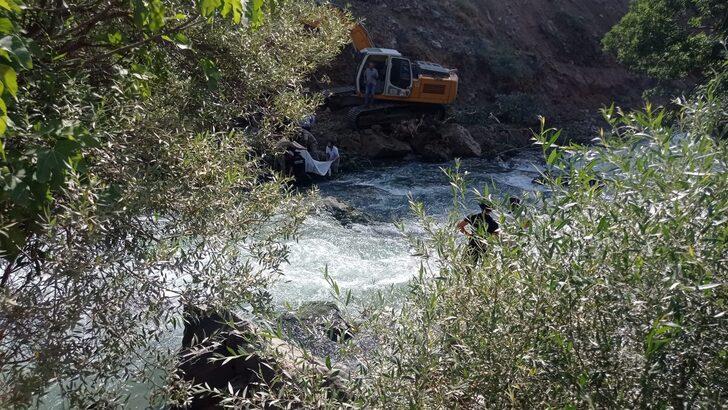 Müküs Çayı'nda 2 ay önce kaybolan hemşirenin cesedine ulaşıldı G1