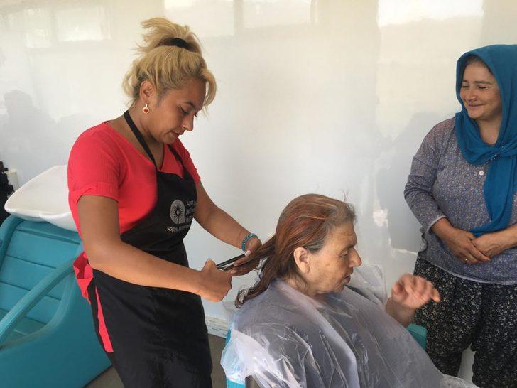 Antalya'da mobil kuaför tırı ile yaylalardaki vatandaşların kişisel bakımları yapılıyor G3