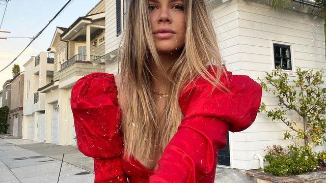 Kendisinden 30 yaş büyük eşinin üçüncü karısı! ''Eşleri yaşlandıkça değiştiriyor heralde'' denilince...