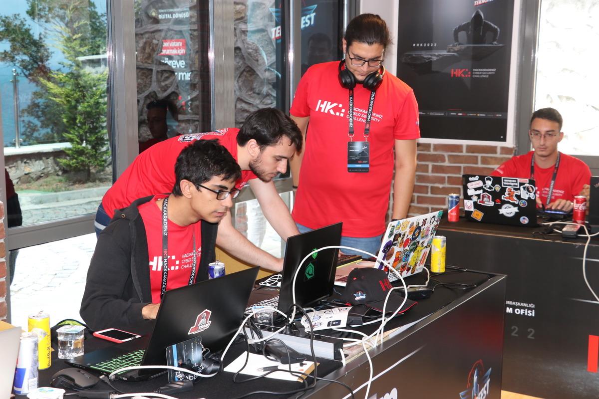 TEKNOFEST Karadeniz kapsamındaki HackKaradeniz yarışmasının finali Zonguldak'ta başladı