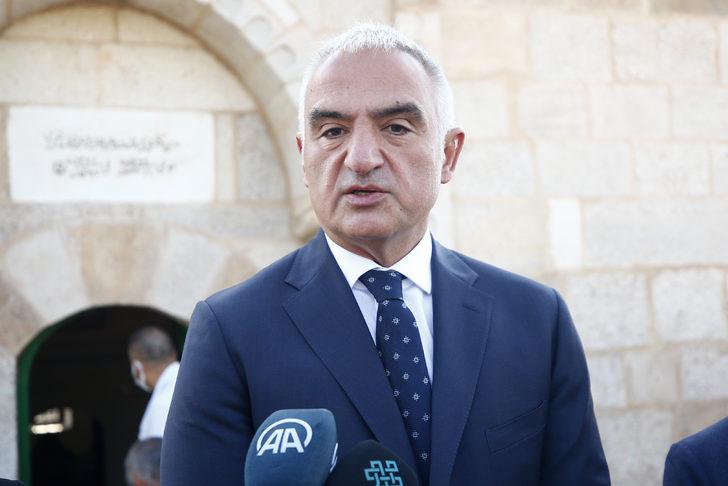 Bakan Ersoy, Nevşehir'de restorasyonu tamamlanan Bektaş Efendi Türbesi'nin açılışına katıldı: G4