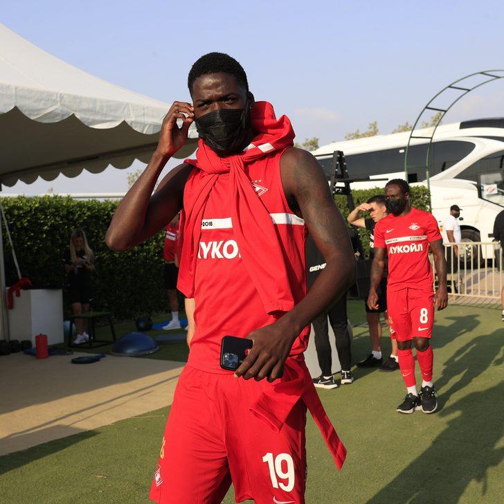 Son dakika: Savaştan kaçıp geliyor! Galatasaray'da adı sır gibi saklanan golcü transferi ortaya çıktı! G4