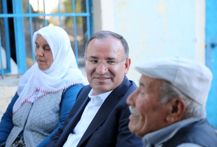 Adalet Bakanı Bozdağ, Yozgat'ta şehit Özdemir'in ailesini ziyaret etti G3