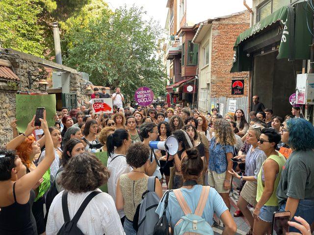 Kadın dernekleri, Kadıköy'deki cinayeti protesto etti