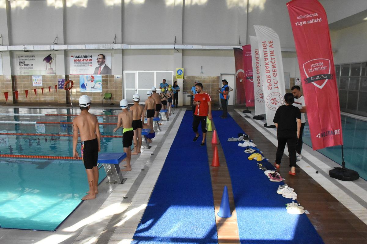 Şırnak&rsquo;ta TTF B&ouml;lgesel Triatlon Ligi&rsquo;nin birinci etap yarışmaları yapıldı