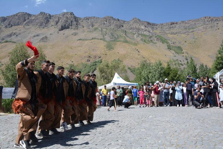Bitlis'te "Nemrut Yayla Şenliği" düzenlendi G4