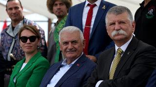 Türk kökenli milletler Macaristan'daki Büyük Kurultayda bir araya geldi