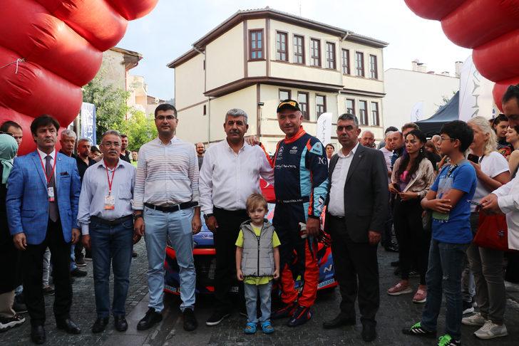 Kütahya'da düzenlenen 100. Yıl Tırmanma Yarışı'nın start seremonisi yapıldı G1