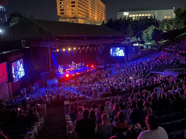 Fransız sanatçı Dany Brillant, İstanbul'da konser verdi G3