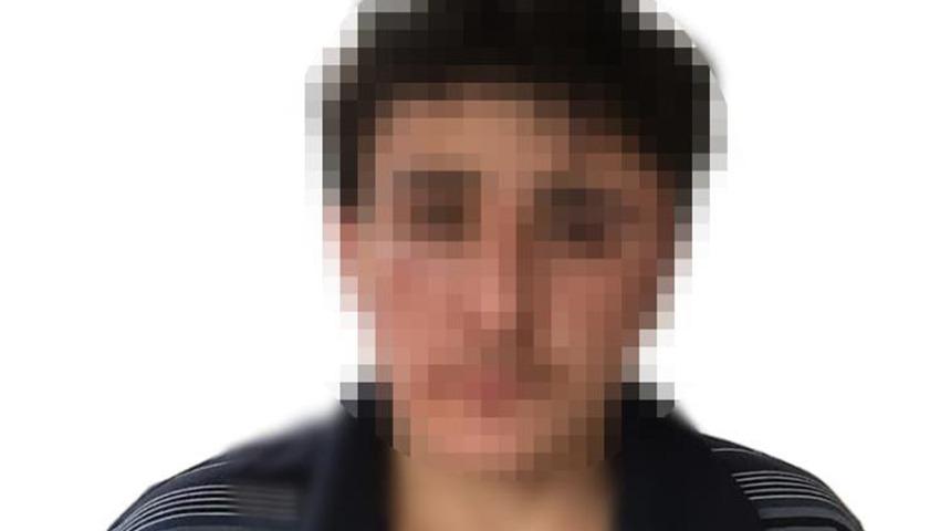 Türk bayrağının üzerine basarak video çekmişti! Bağcılar'da yakalandı...