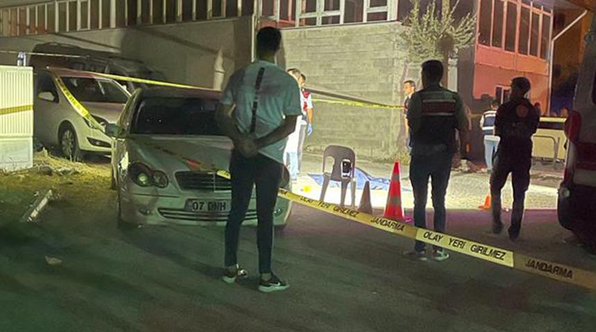 Boşanma aşamasındaki eşini konuşma bahanesiyle &ccedil;ağırdı! Sonrası korkun&ccedil;...