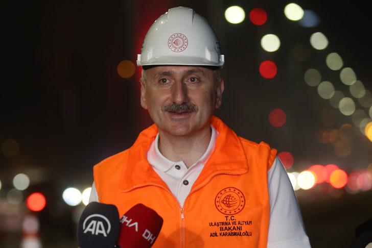 Bakan Karaismailoğlu, FSM Köprüsü'ndeki asfalt bakım çalışmalarını inceledi: G2