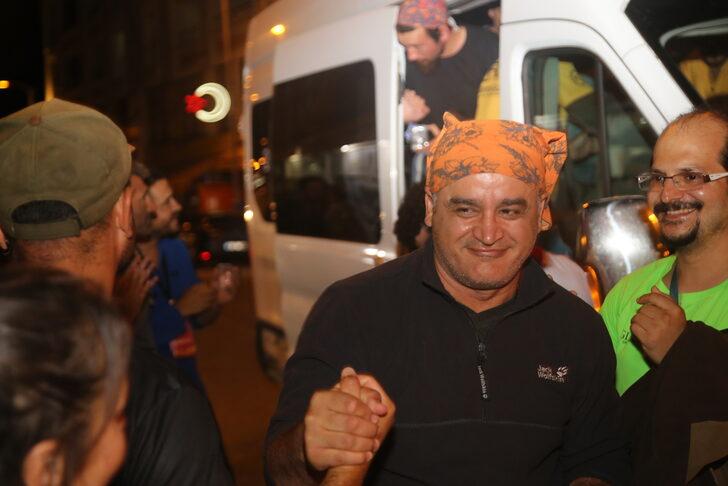 Valla Kanyonu'ndan tahliye edilen 10 kişi yakınlarının bulunduğu kamp alanına geldi G5