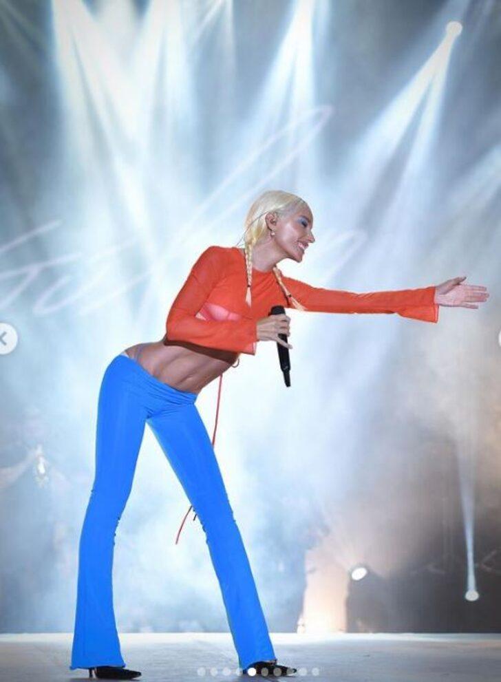 Gülşen'in göğüs dekoltesi gündemde... "Bırakın annelerimizin memesi açık kalsın" G1