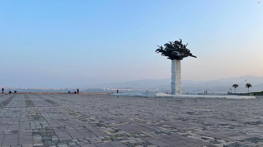 GÜNCELLEME - Kuşadası Körfezi'nde 5 büyüklüğünde deprem