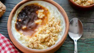 Kıvamı tutmuyor diye üzülmeyin! Sütlacın kıvamını tam tutturmak için püf noktaları