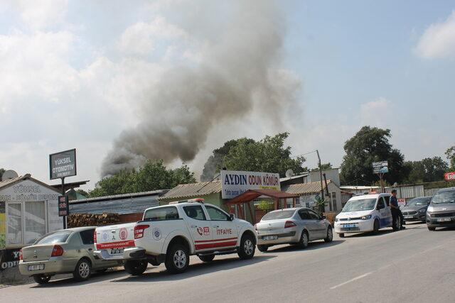 Çanakkale'de hurda lastik deposunda yangın