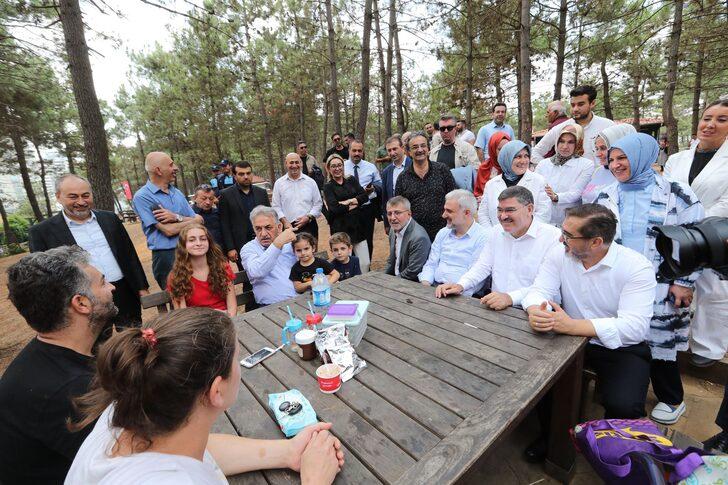 AK Parti İstanbul İl Başkanlığının "Yüz Yüze 100 Gün" projesi sürüyor G2