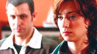 Kara Melek olarak tanınan Sanem Çelik saçlarını kısacık kesti