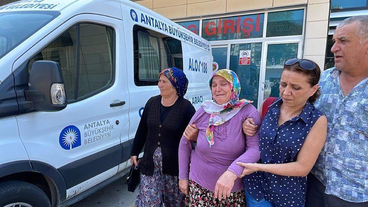 GÜNCELLEME - Antalya'da boşanma aşamasındaki eşinin tabancayla vurduğu kadın öldü G3