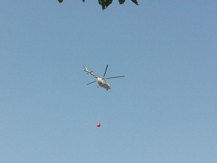 Kocaeli'de ormanlık alanda çıkan yangına müdahale ediliyor G4