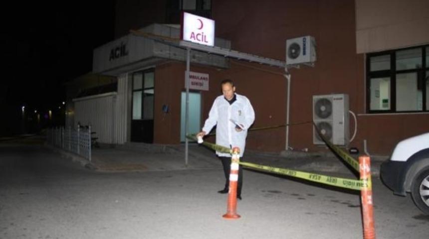 Hastanede kadın güvenlik görevlisi bacağından vuruldu
