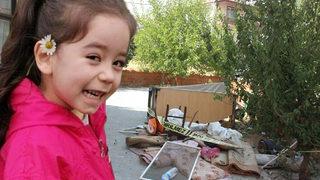 Sesleri duyup başını uzattığı sırada... 4 yaşındaki Rana'dan kahreden haber! Aile sinir krizi geçirdi