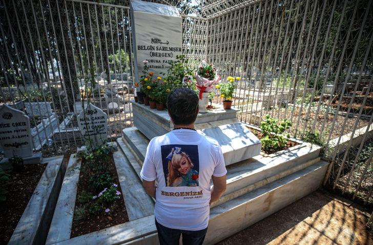 Şarkıcı Bergen, Mersin'deki mezarı başında anıldı G5