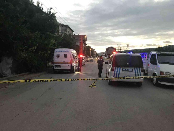 Her şey bir çeyrek altın yüzünden başladı! Kavga bitmiyor: 3. kez birbirlerine girdiler G4