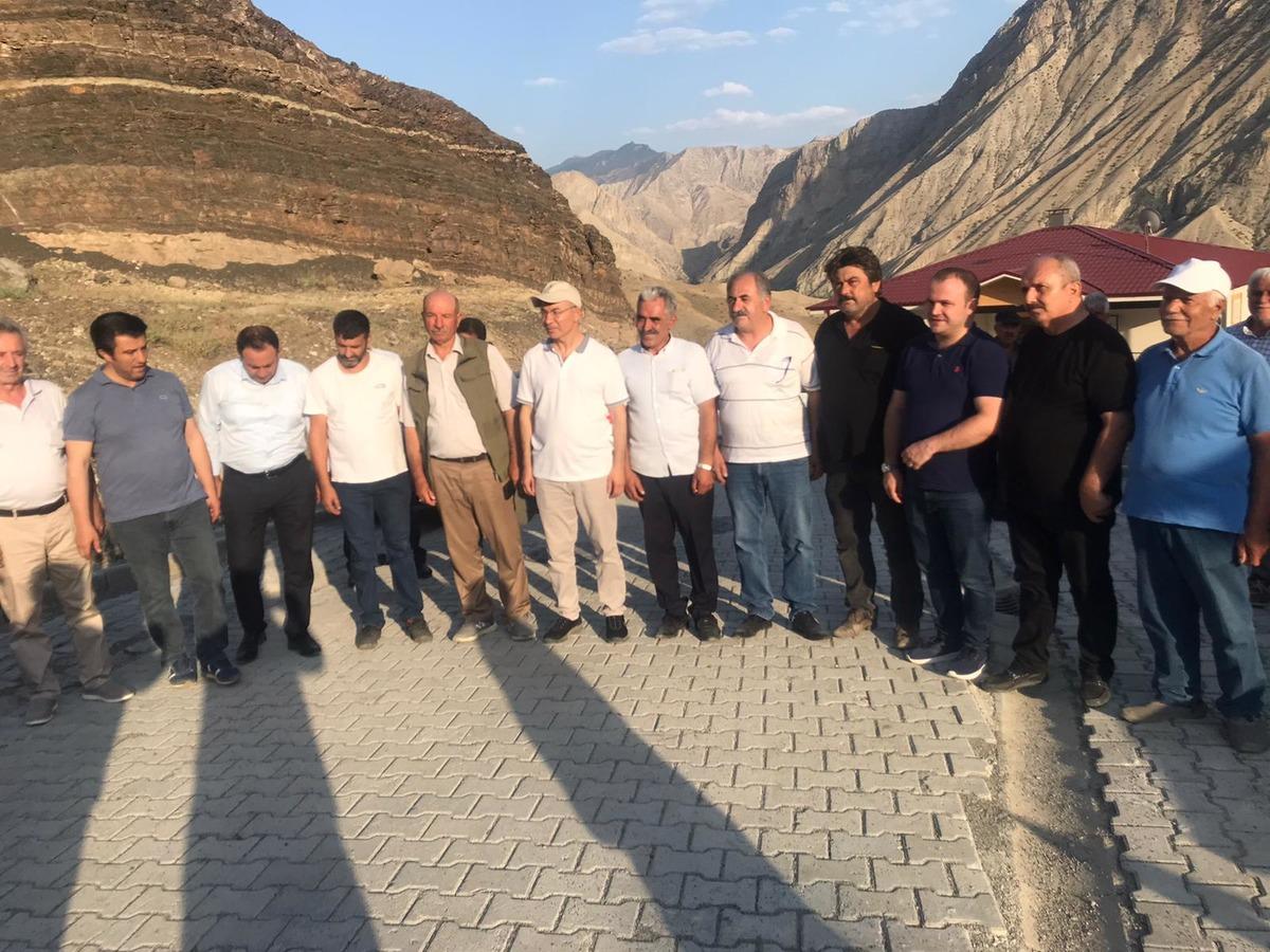 Yusufeli'nde İşhan k&ouml;y&uuml;n&uuml;n yeni yerleşim yerine taşınma s&uuml;reci başladı