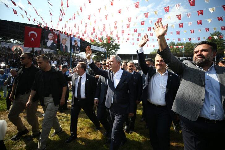 Geleneksel Kurtdereli Yağlı Güreşleri'nin başpehlivanı Yusuf Can Zeybek oldu G5