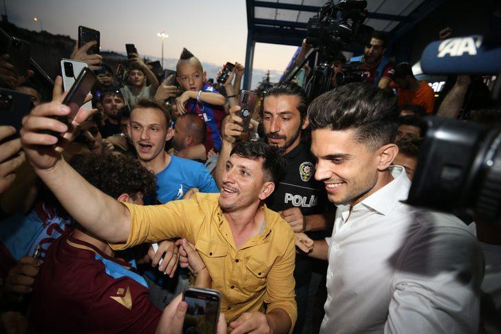 Trabzonspor'un transfer görüşmesi yaptığı Bartra ve Lahtimi, Trabzon'a geldi G2