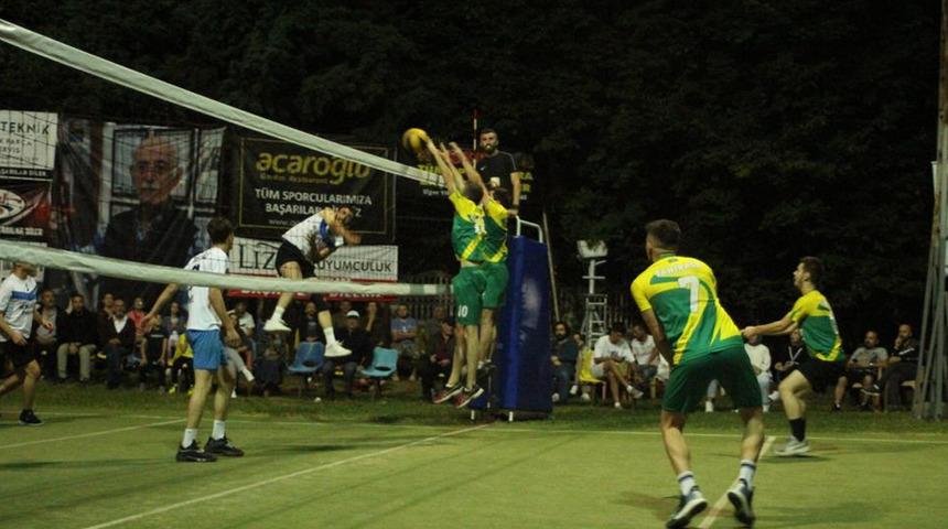 Düzce'nin Bayramcı köyü'nde düzenlenen Voleybol Turnuvası büyük alkış topladı