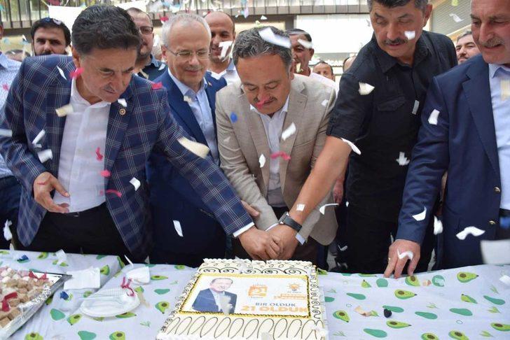 AK Parti'li Ceylan, Karabük'te partisinin kuruluş yıl dönümü etkinliğinde konuştu: G2