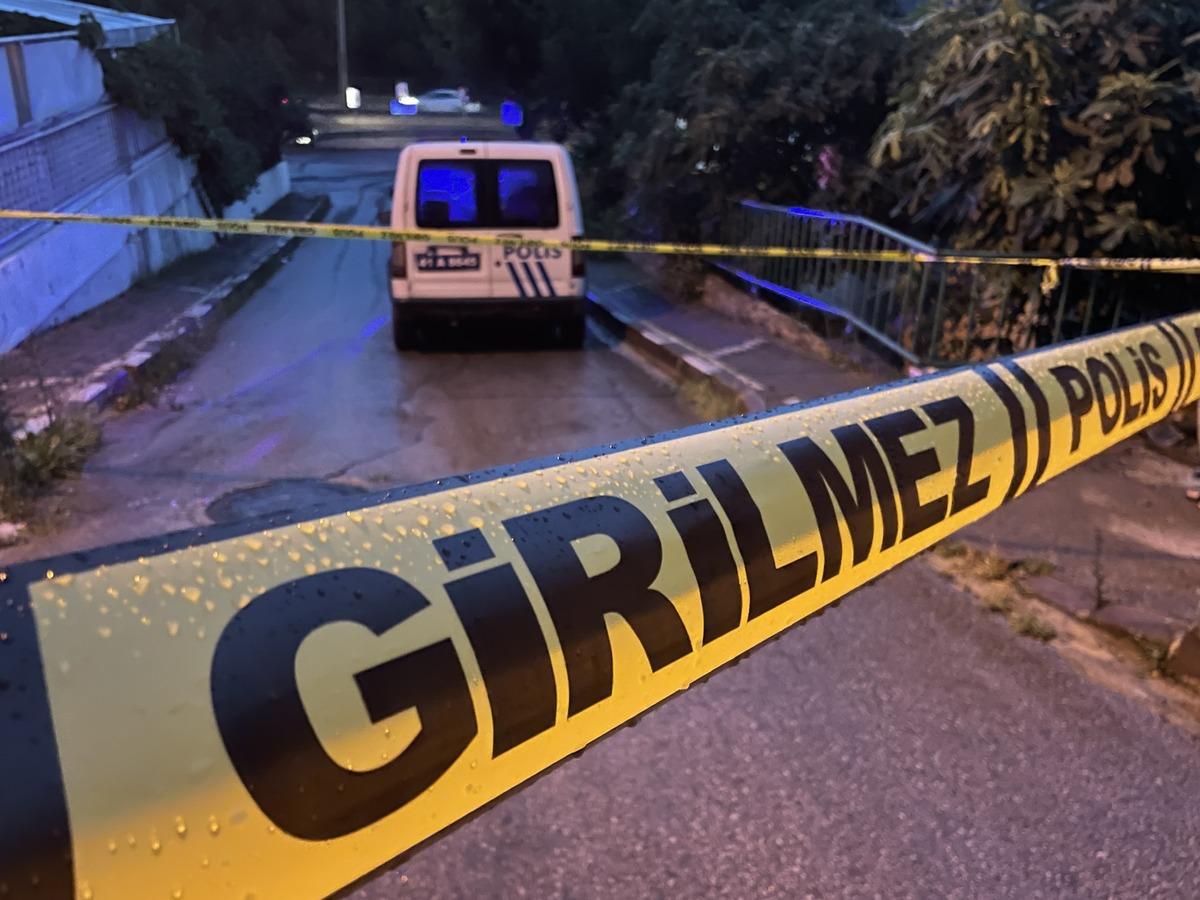 Kocaeli'de bı&ccedil;aklı kavgada 1 kişinin &ouml;ld&uuml;r&uuml;lmesine ilişkin iki kişi tutuklandı