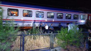 Manisa'da trenin çarptığı bir kişi hayatını kaybetti