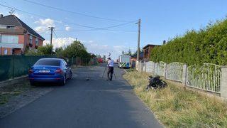 Çekya'da uçuş yapan tarihi savaş uçağı evin üzerine düştü!