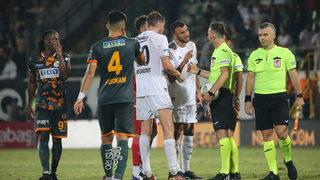 Son dakika: Beşiktaş'tan Alanyaspor maçı hakemi Yasin Kol için olay yaratan açıklama! Hakemin niyetinden şüphe ediyoruz!