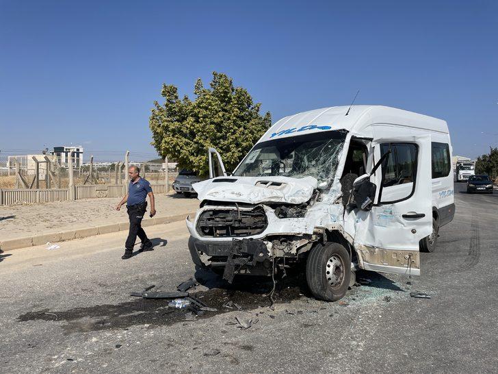 Gaziantep'te tırla çarpışan işçi servisindeki 6 kişi yaralandı G2