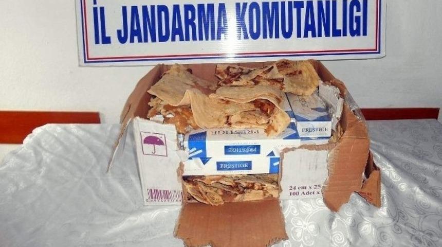 Lavaş ekmek arasında ka&ccedil;ak sigara sevkiyatı