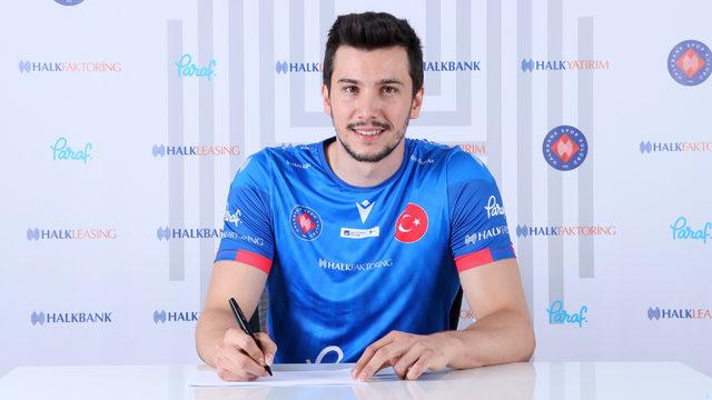 Halkbank Erkek Voleybol Takımı, Oğuzhan Doğruluk'u transfer etti