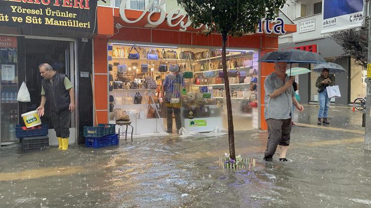 Yalova'da sağanak etkili oldu G3