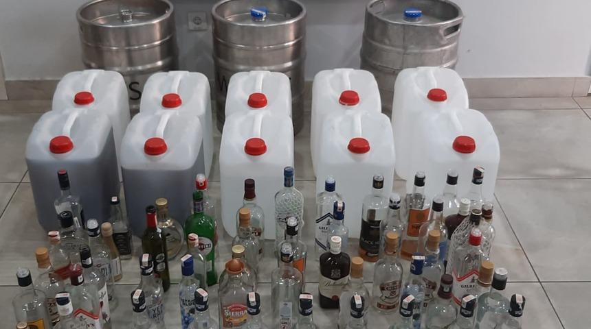 Antalya’da 387 litre sahte içki yakalandı