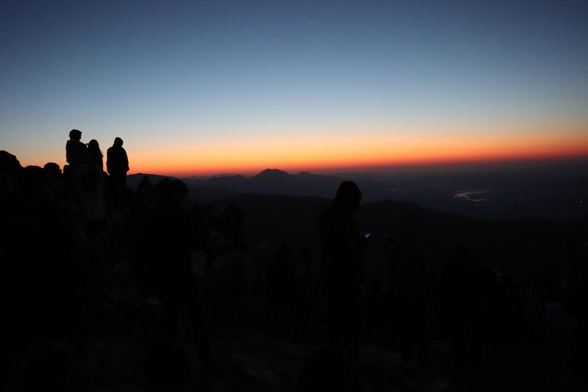 D&uuml;nya mirası Nemrut'u hafta sonu 1000 kişi ziyaret etti