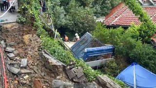 Son Dakika: Beykoz'da istinat duvarı çöktü! 1 kişi göçük altında kaldı