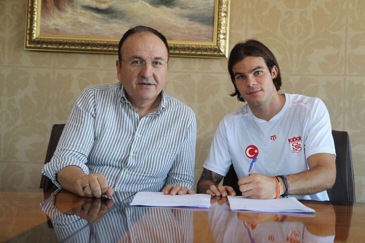 Sivasspor, Yunan futbolcu Charilaos Charisis'i transfer etti G2