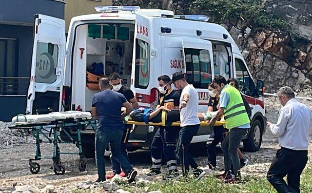 Zonguldak'ta yolcu treninin çarptığı kişi yaralandı