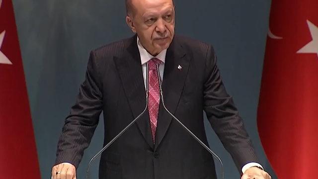 Üstün Dökmen'in başörtülü psikologlar hakkındaki sözleri çok tartışılmıştı! Cumhurbaşkanı Erdoğan'dan sert sözler