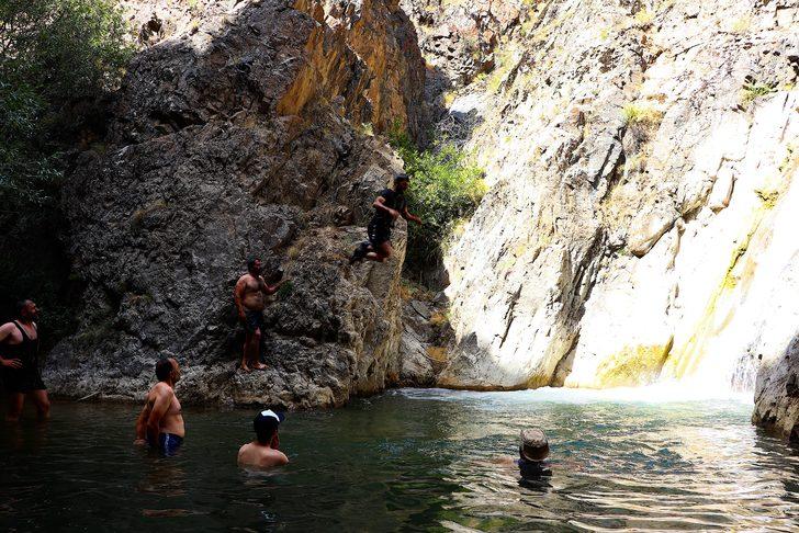 Bayburt'taki "Değirmendereler Vadisi" doğa tutkunlarını bekliyor G4