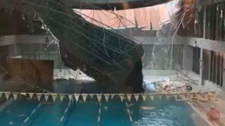 Beykoz’da şiddetli yağışa dayanamayan spor salonunun çatısı çöktü